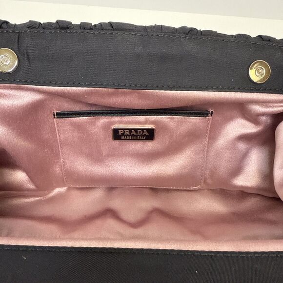 PRADA Tessuto Nylon Chevron Clutch Nero Black - Picture 14 of 16